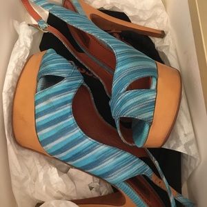 Missoni sling back heel